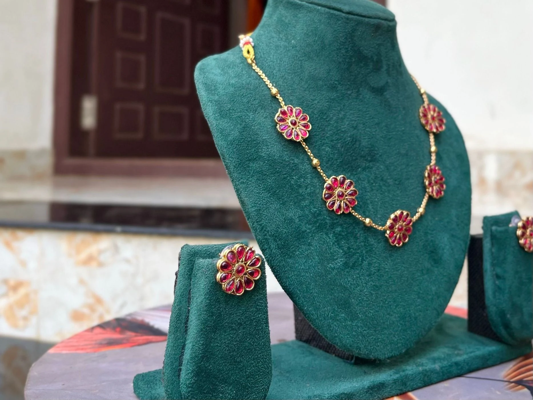 Pink flowers choker 4
