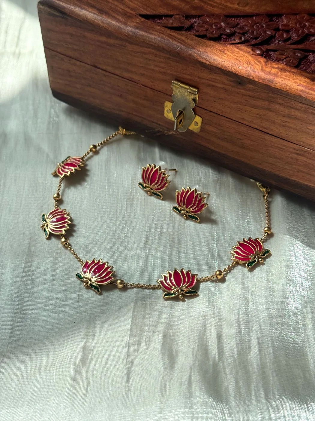 Rose Lotus