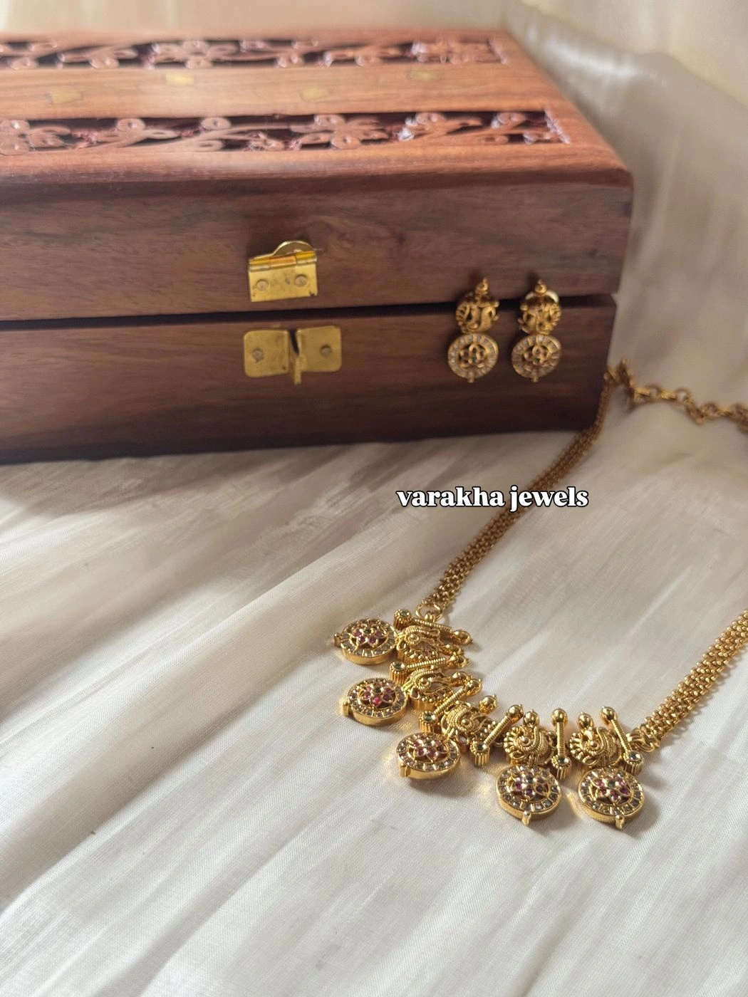 Thrishya Necklace