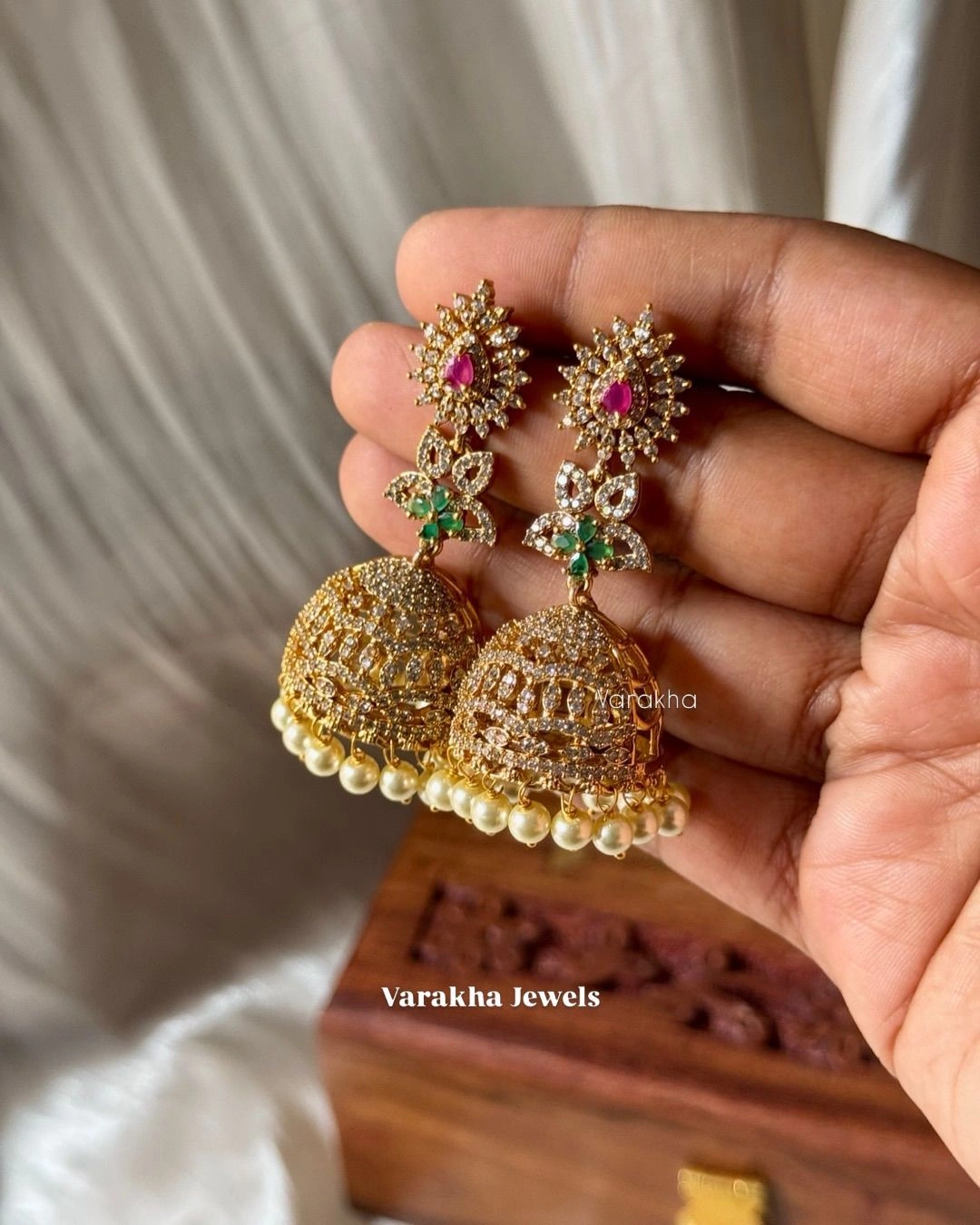 Keerthi Jhumka