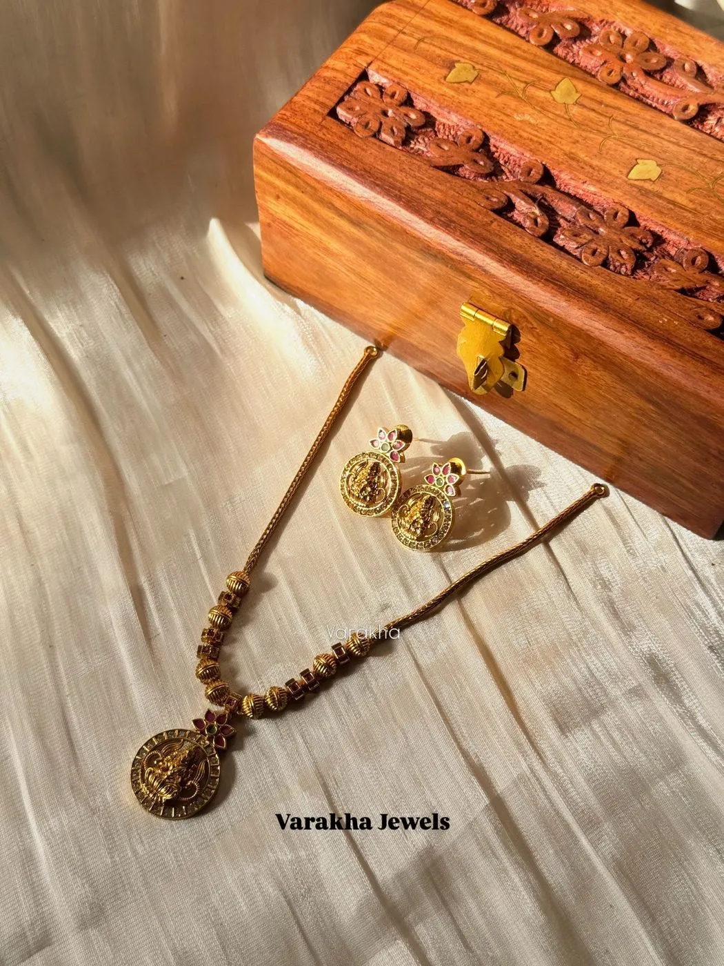 Maha Necklace
