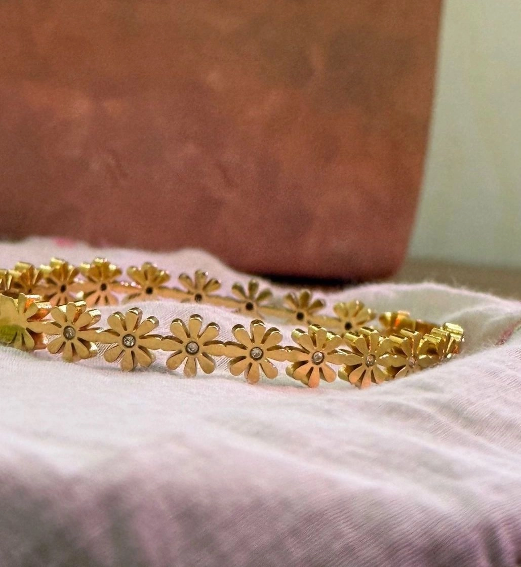 Floral antitarnish bangle 3