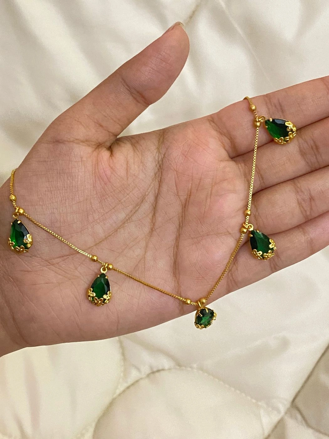 Bottle green drop neck chain 3