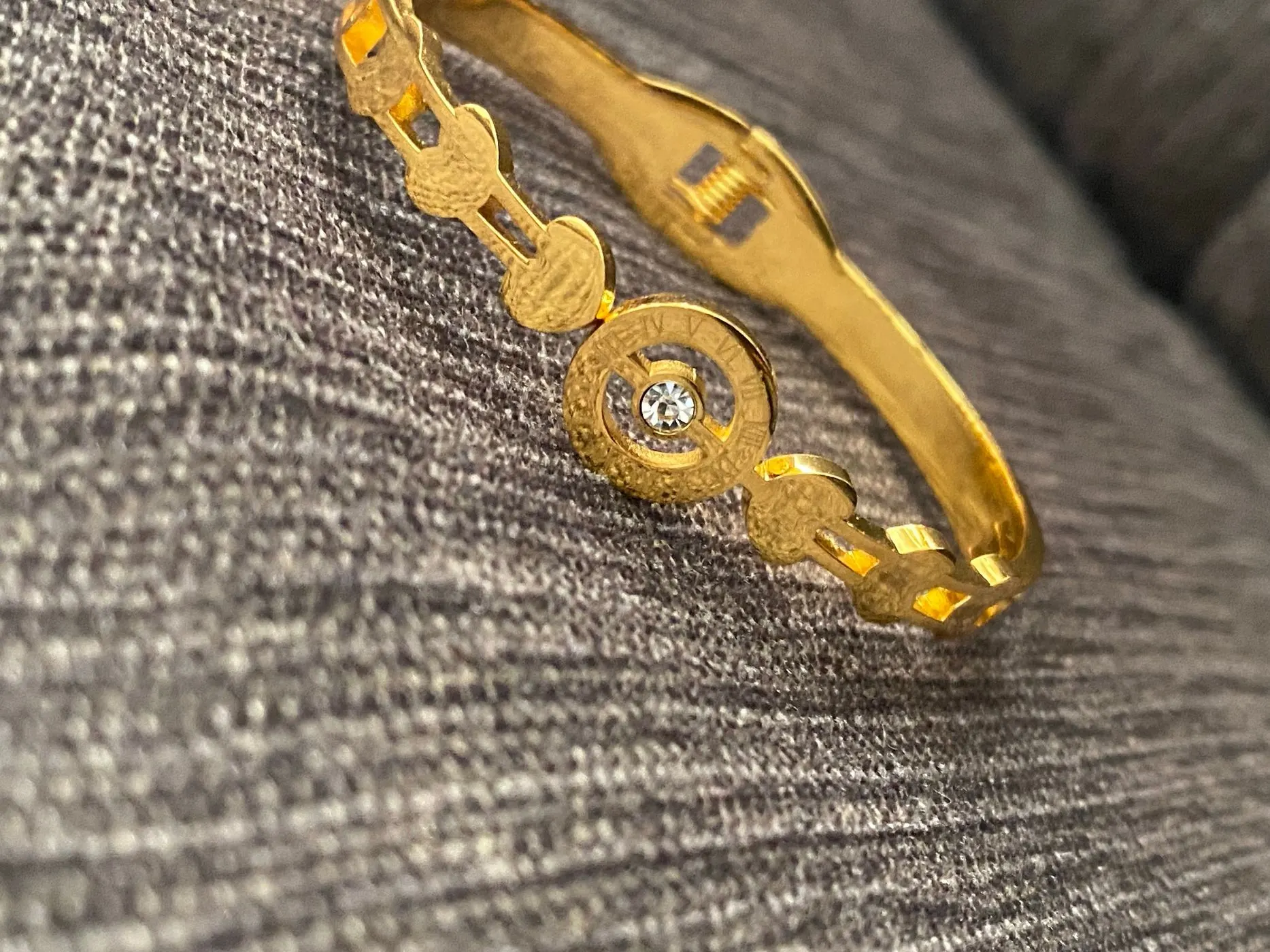 Roman luxe bracelet 2