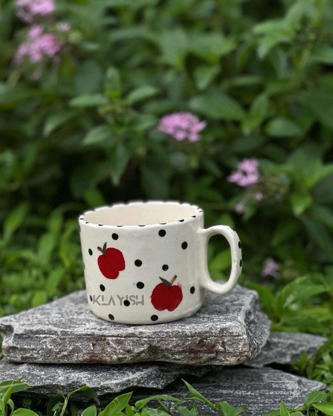 Apple dot mug