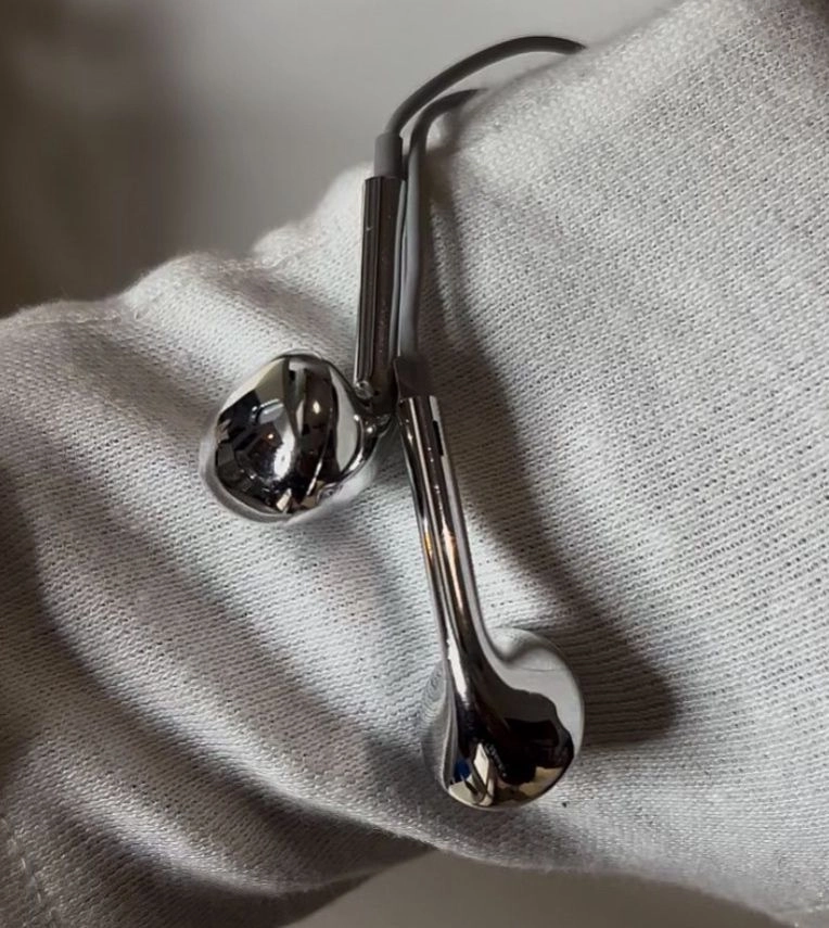 EARPHONES