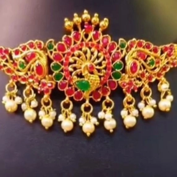 Peacock stone chocker