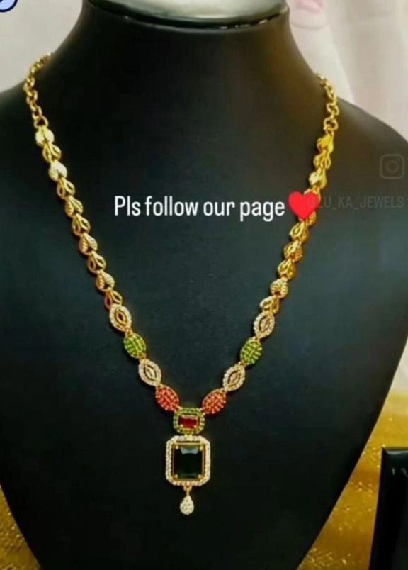 Gold covering necklace