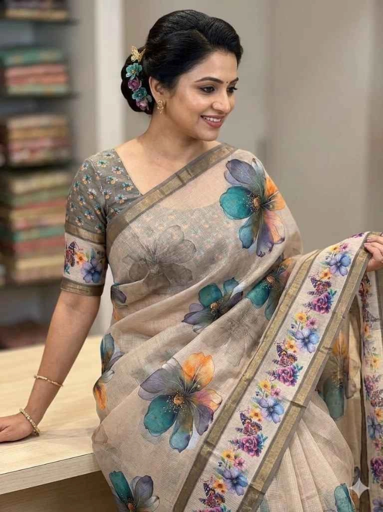 Fancy elegant design saree 10