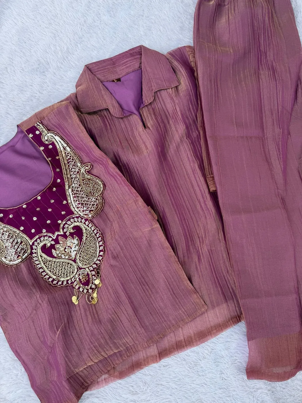 DIVA-180 Festive 3-Piece Co-ord Set with Embellished Shrug 4