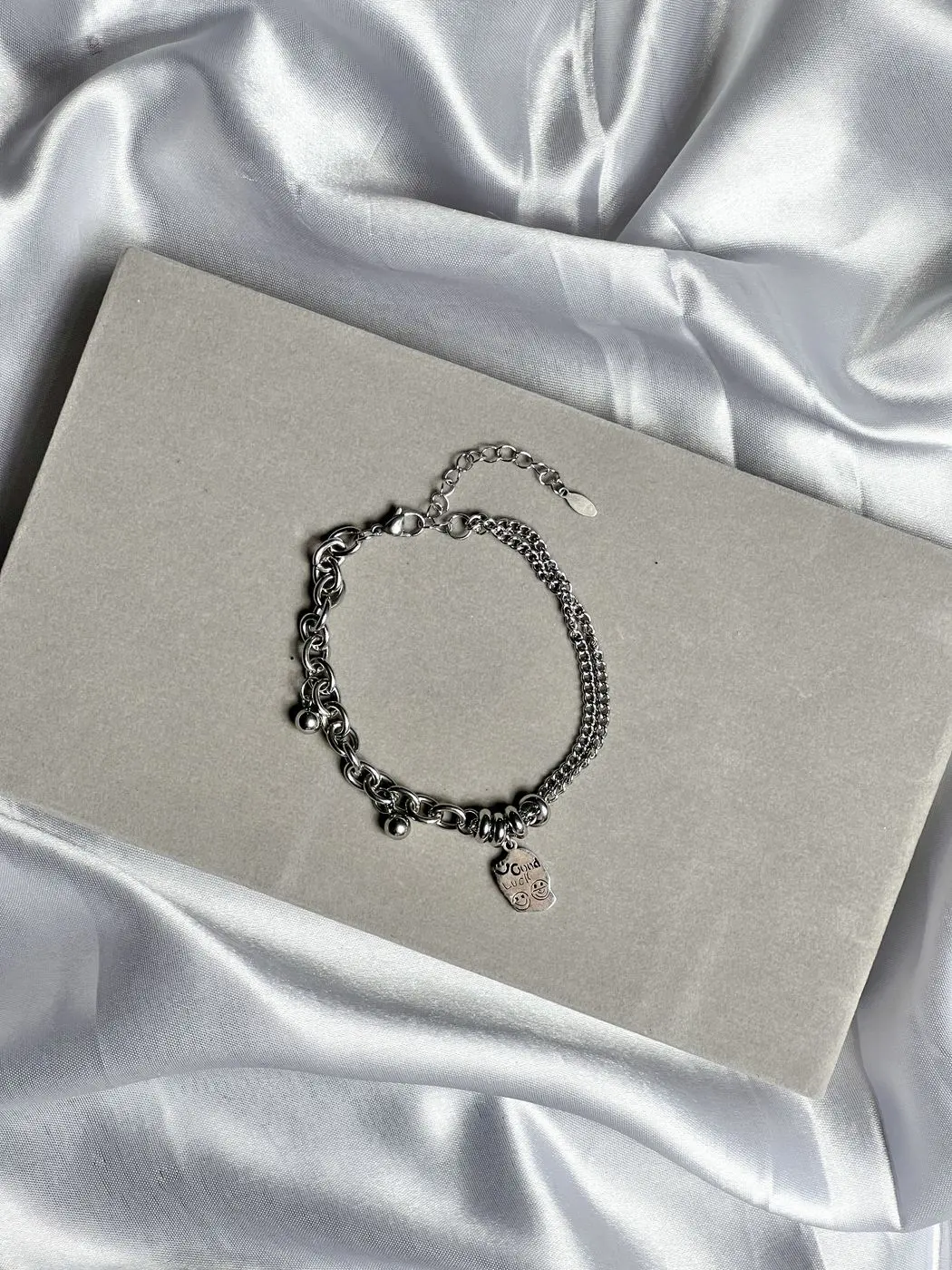 Bracelet 1