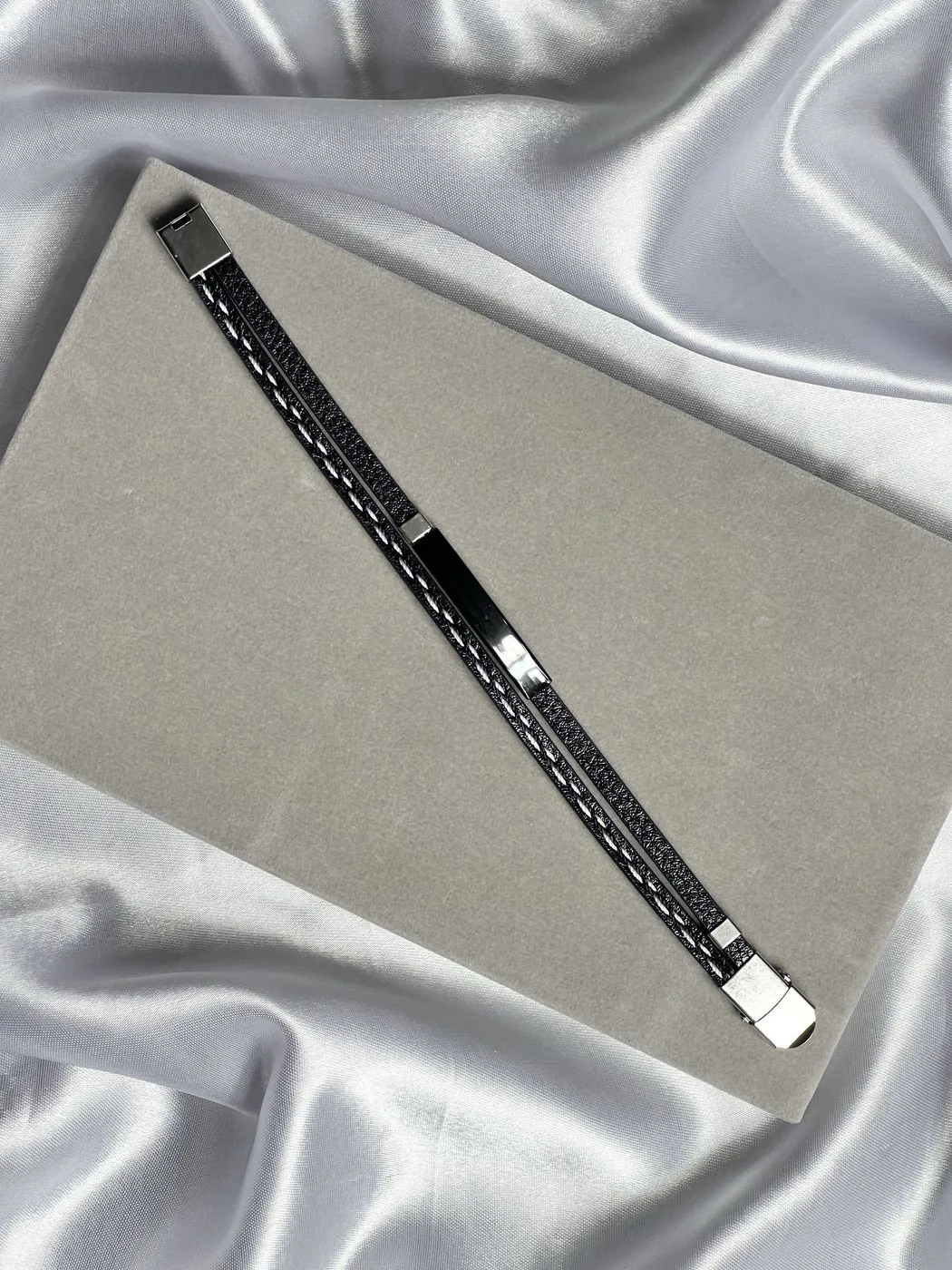 Leather band 1