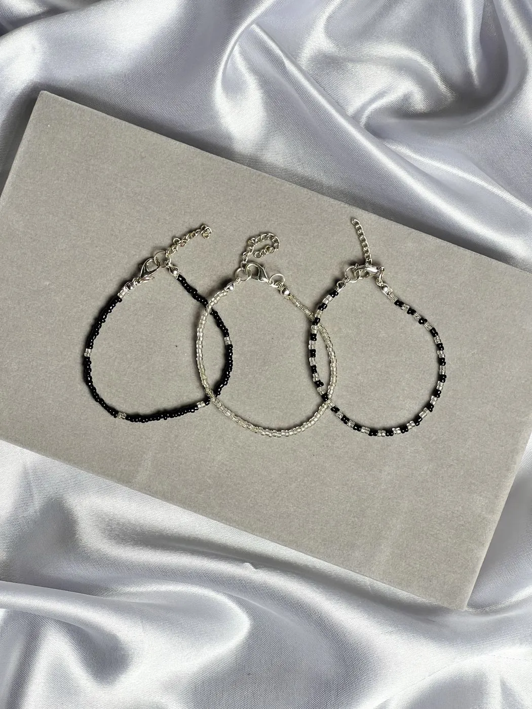 Small beads bracelet 3 piece 1