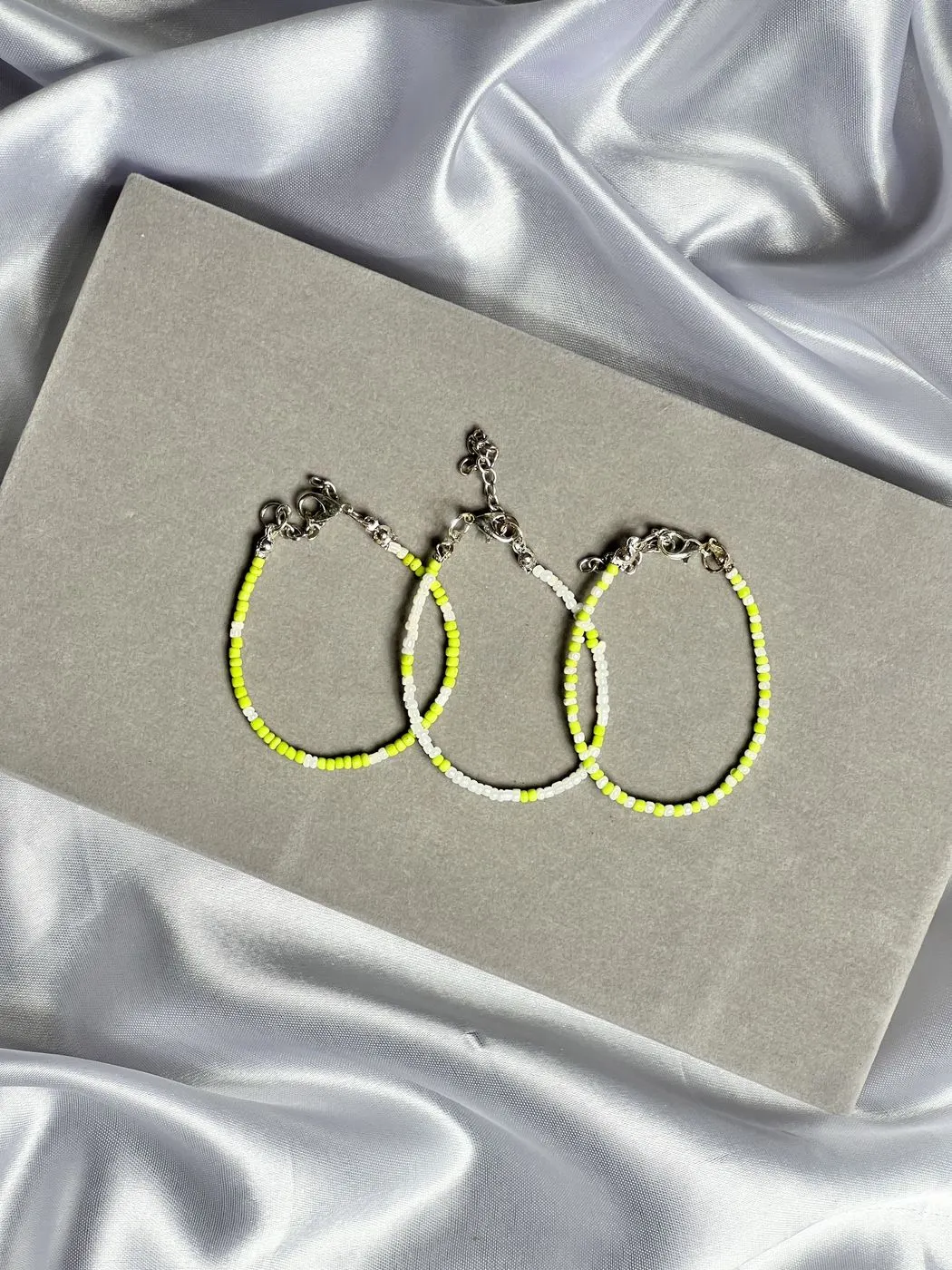 Small beads bracelet 3 piece 1