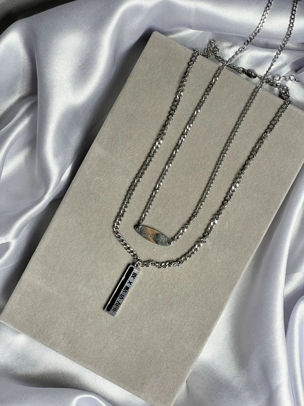 Double chain 1