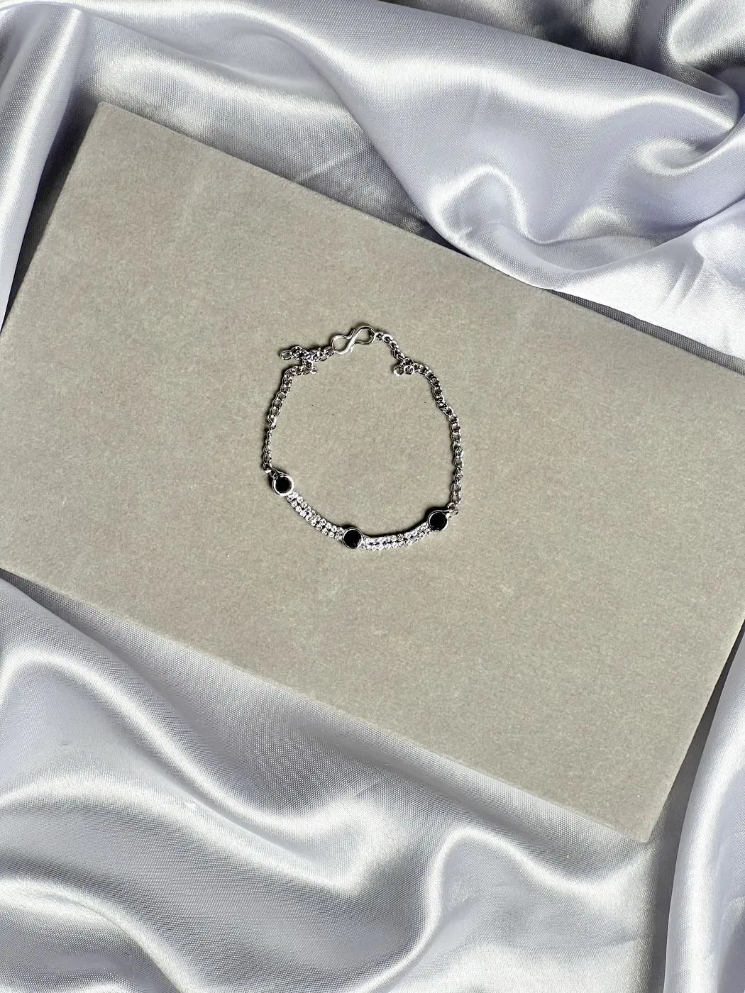 Bracelet 1