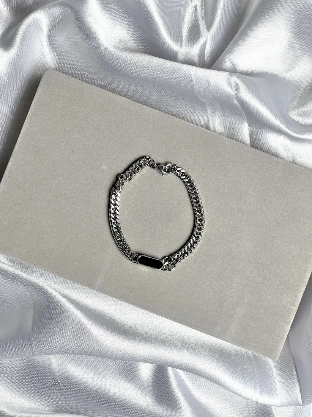 Bracelet 1