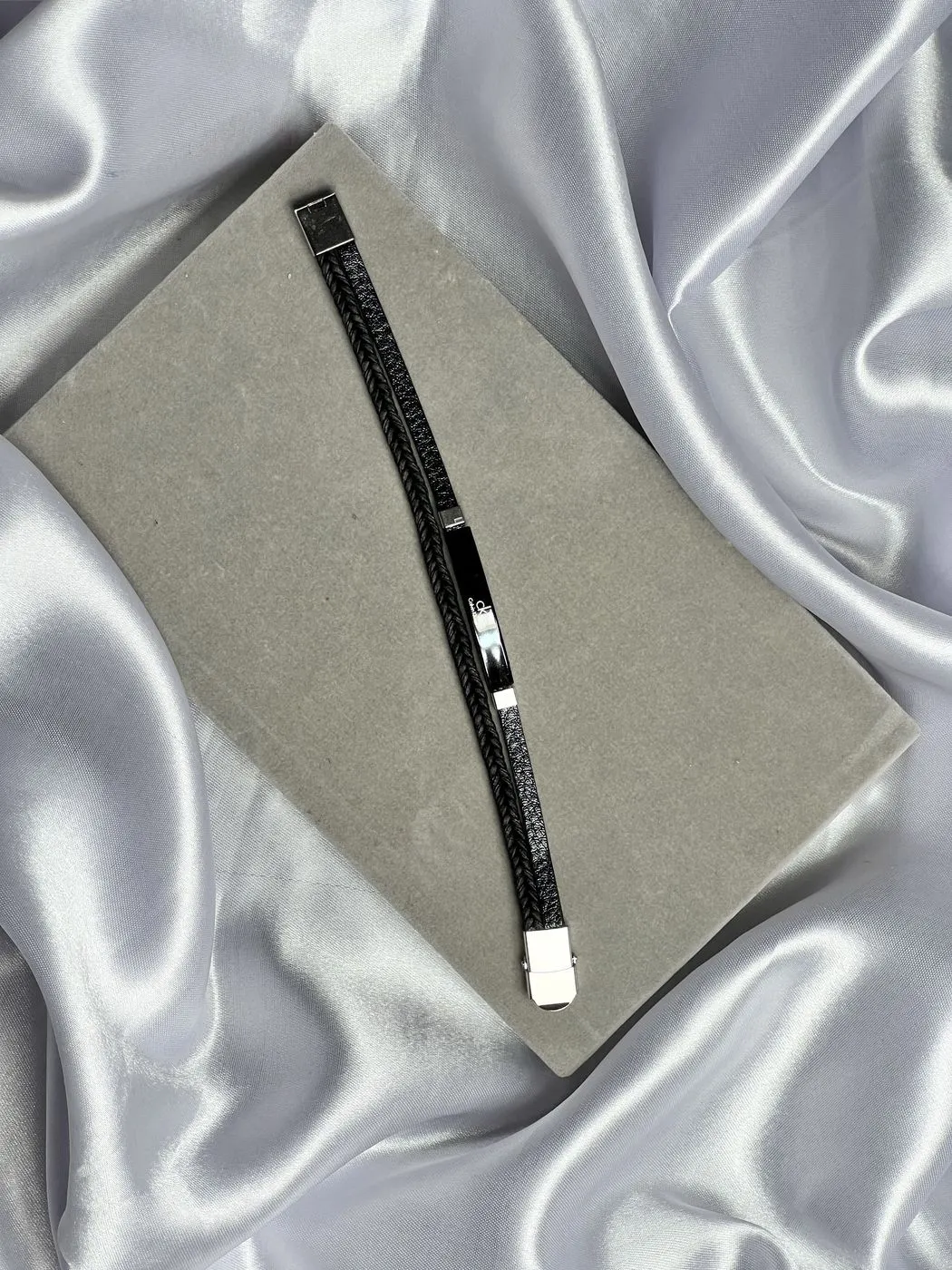 Leather band 1
