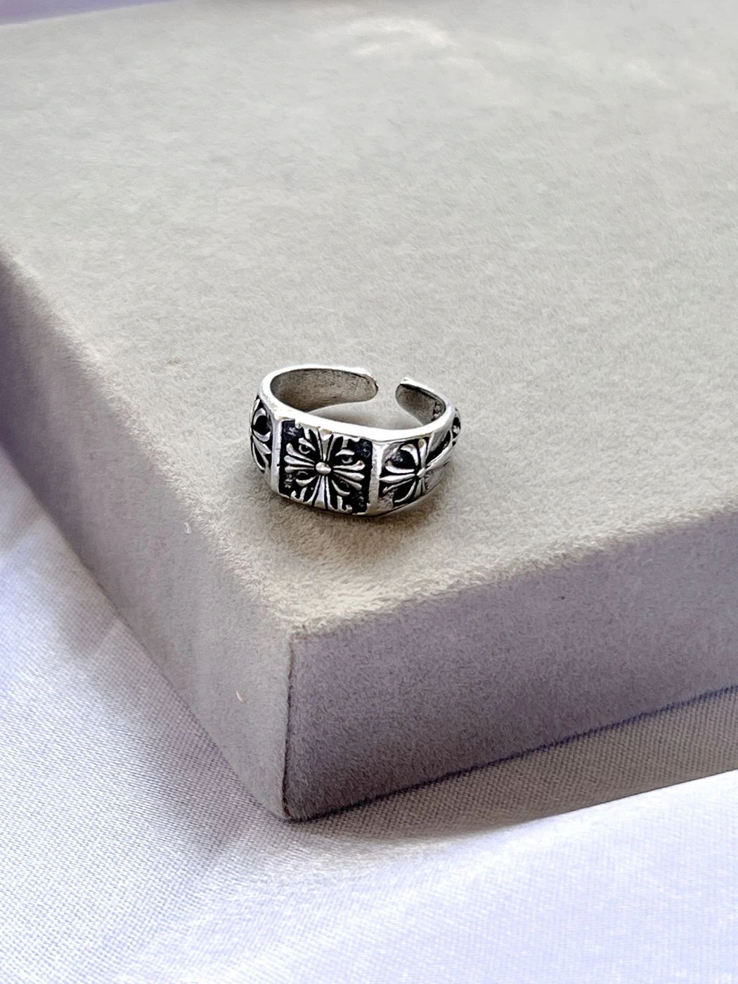 Cross Ring 2