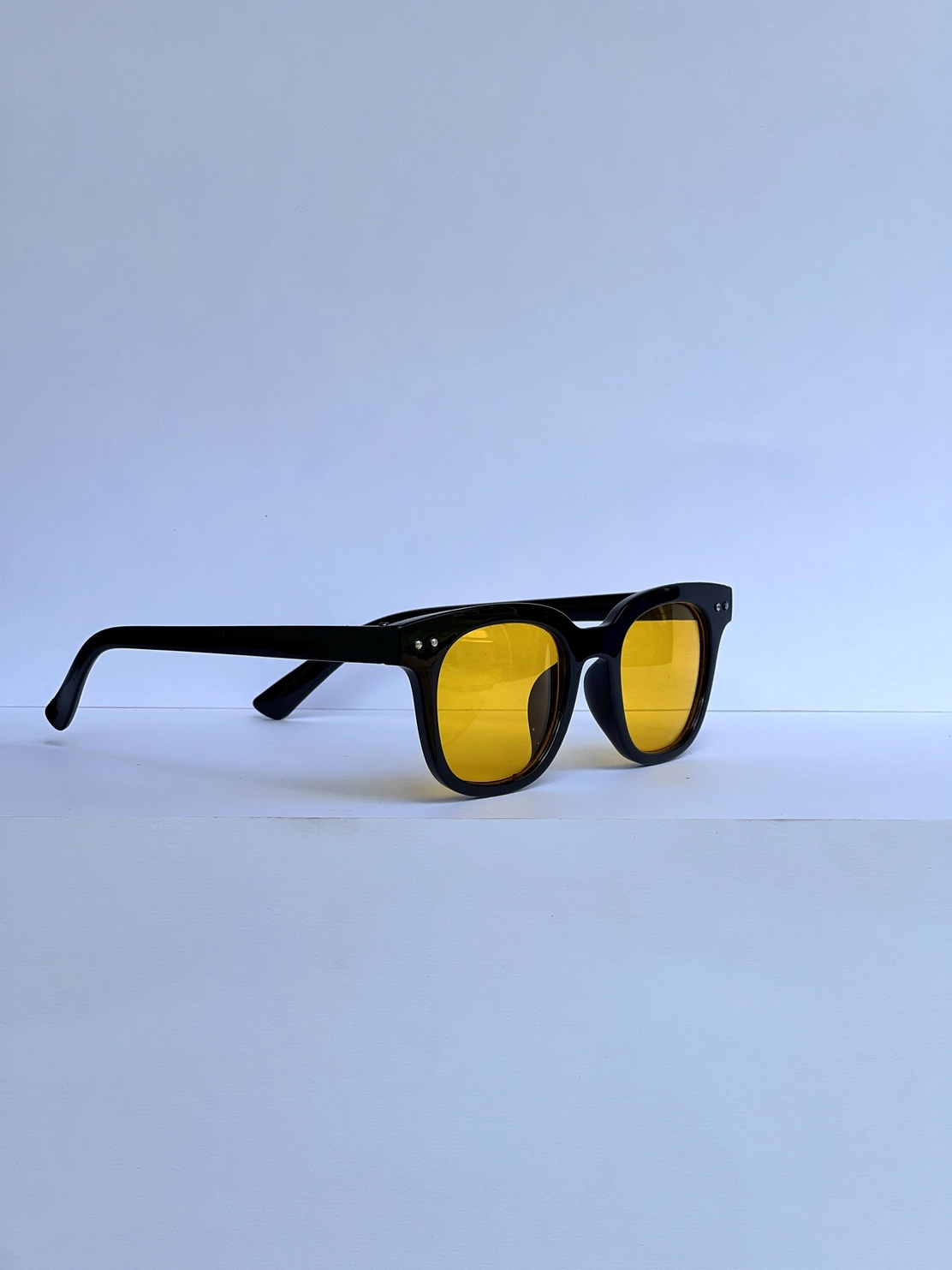 Specs Yellow 2