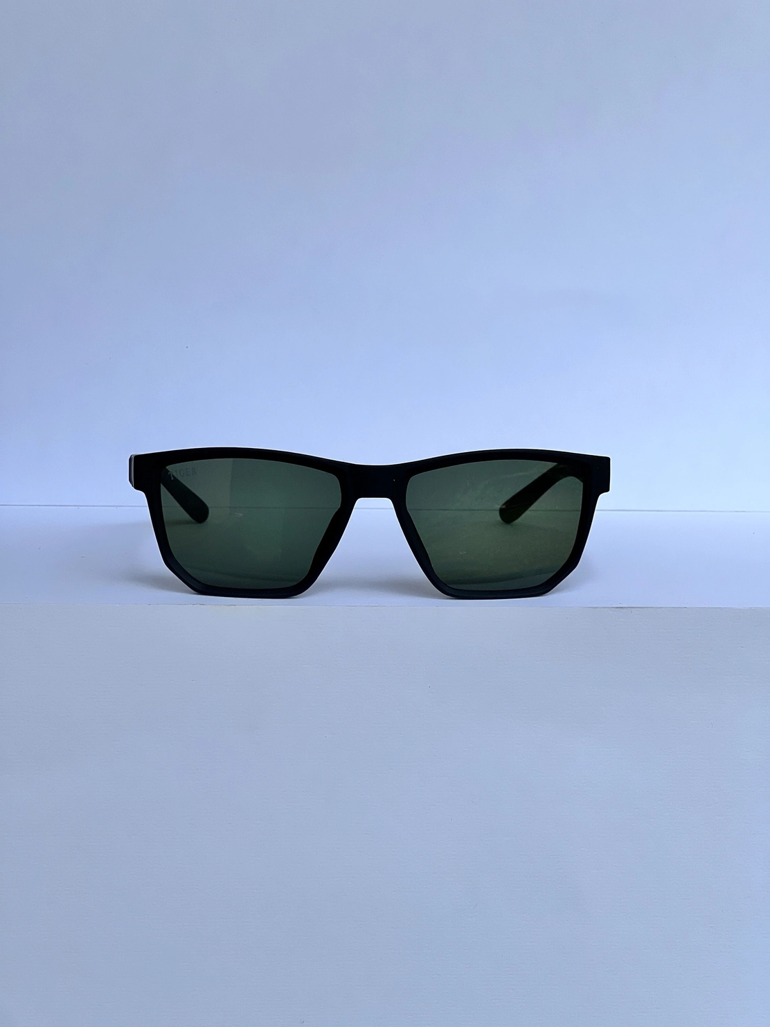 Specs Green 1