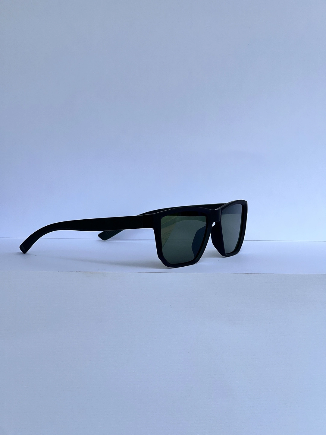 Specs Green 2