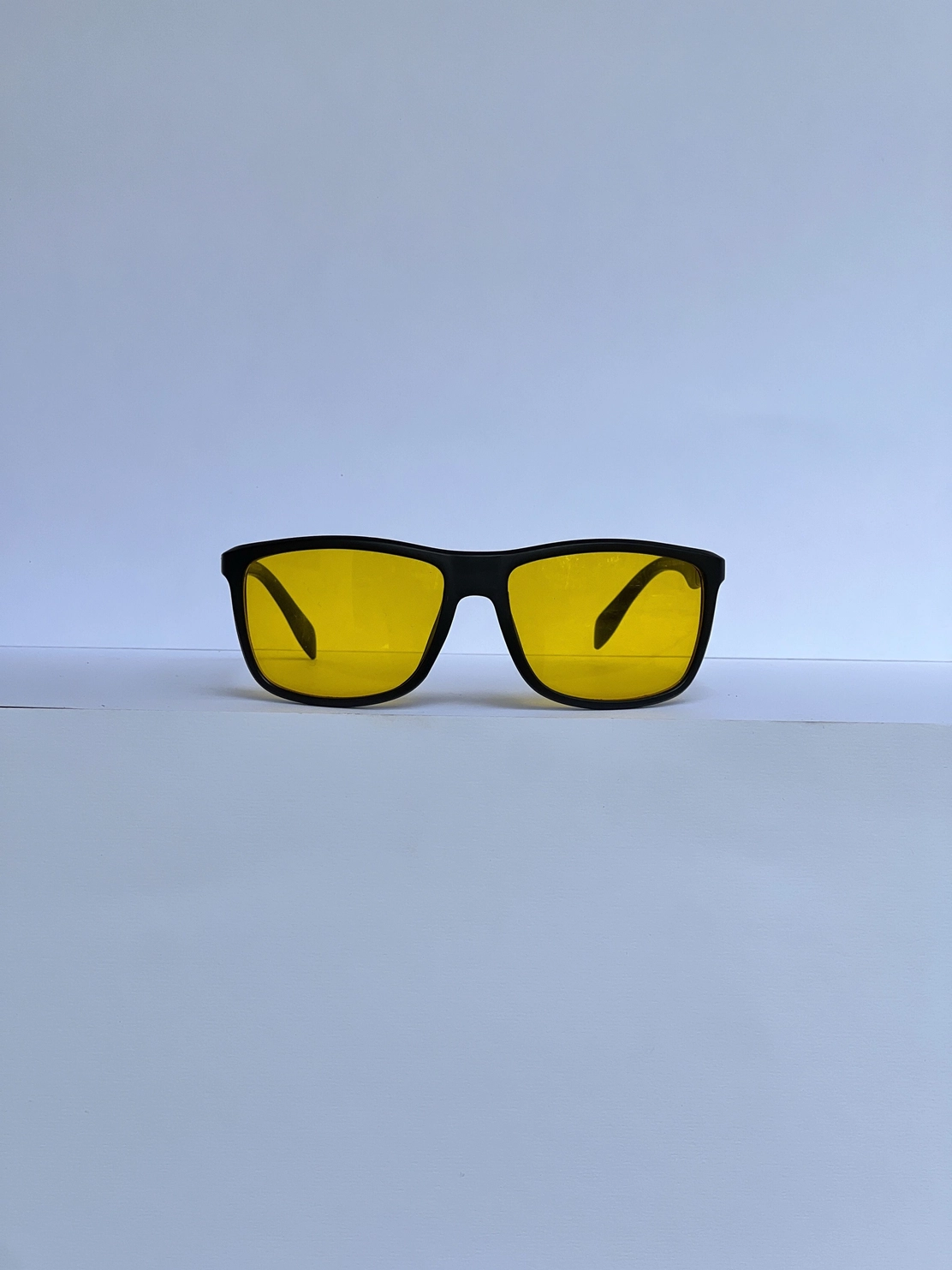 Specs Yellow 1