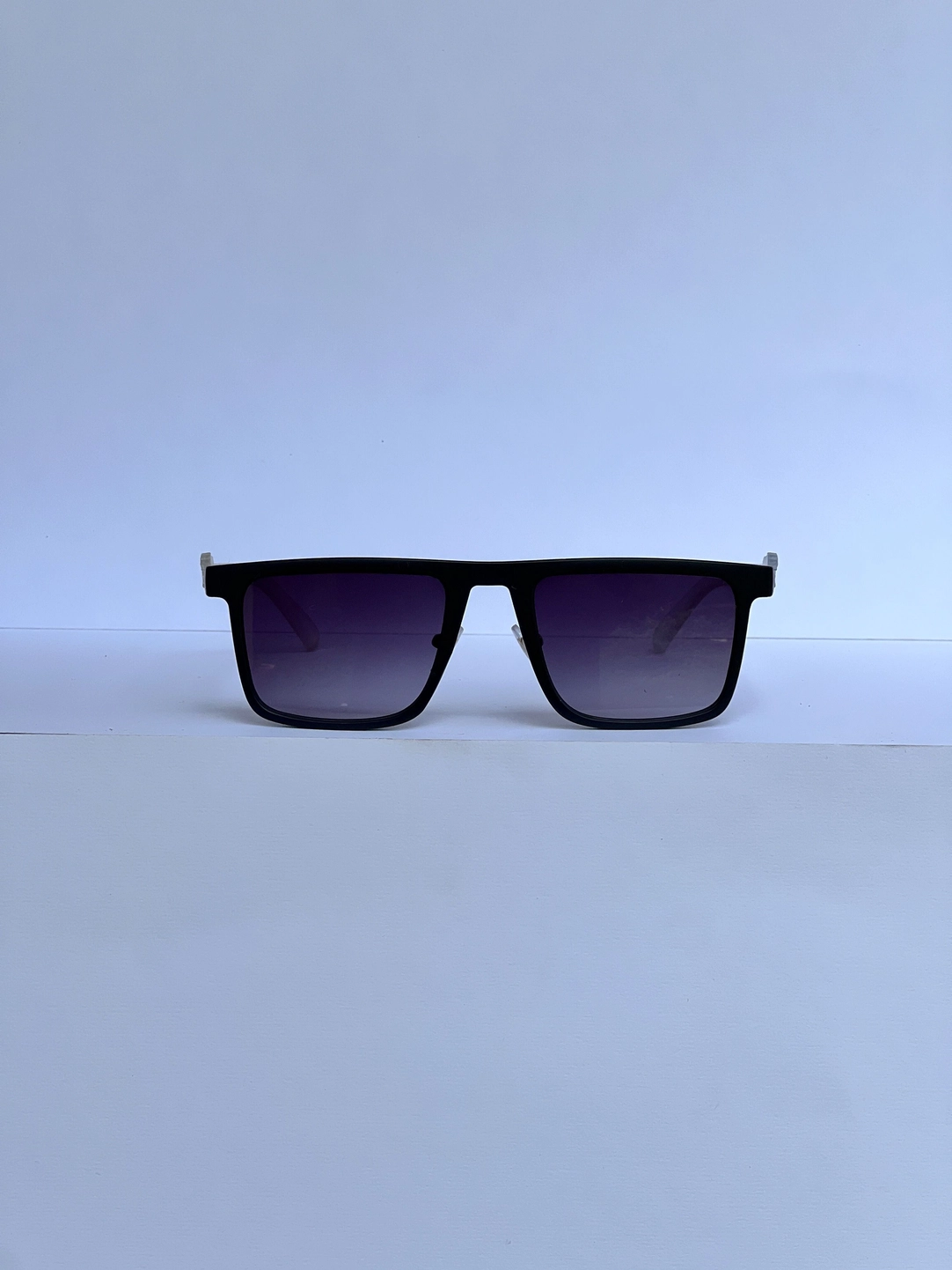 Specs white, black 1
