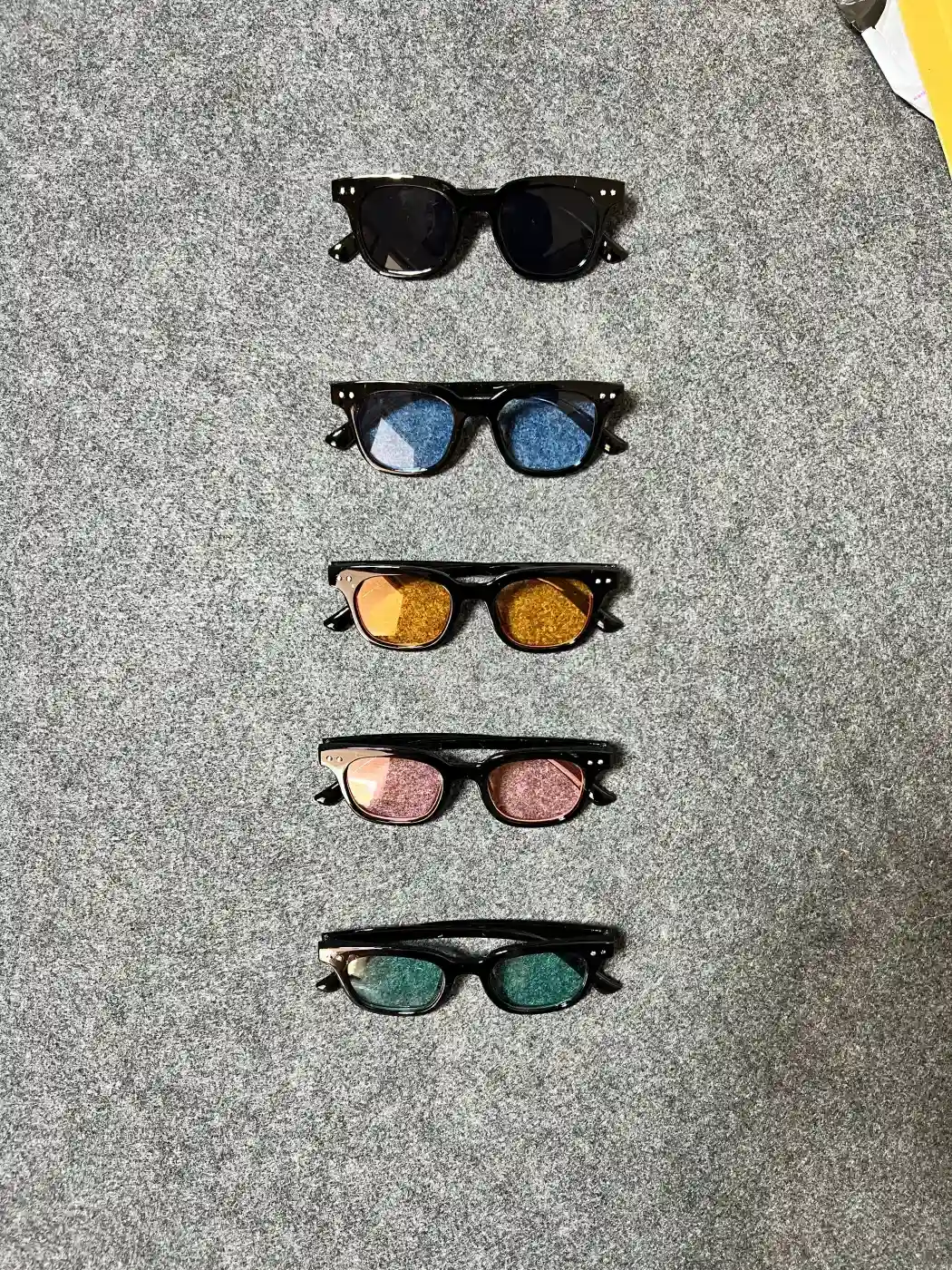 5 Shades Specs 1