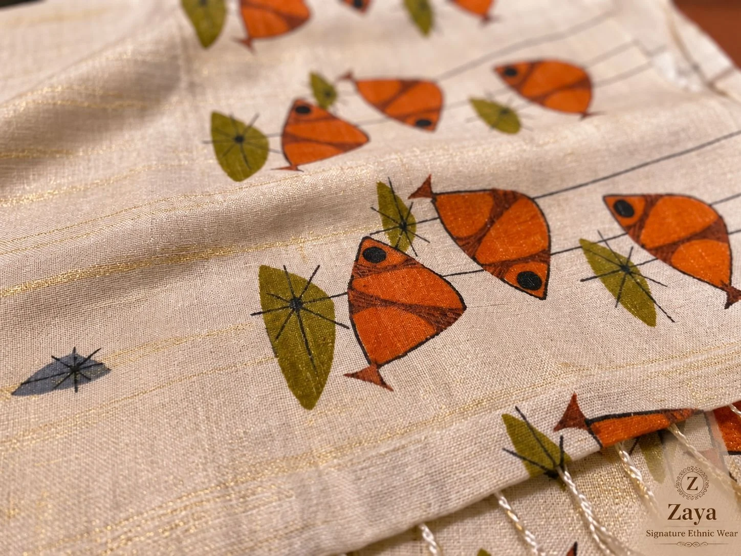 Modern Fish Motif Linen-Cotton Saree 3
