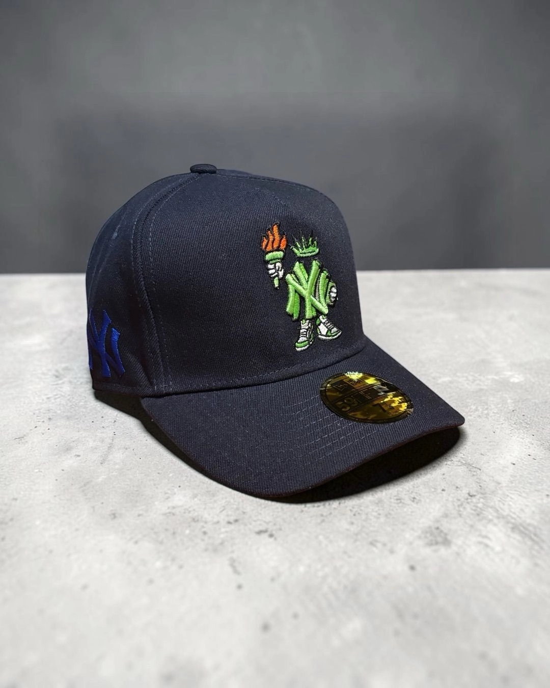 NY CARTOON GRAPHIC (baseball fitted) 1