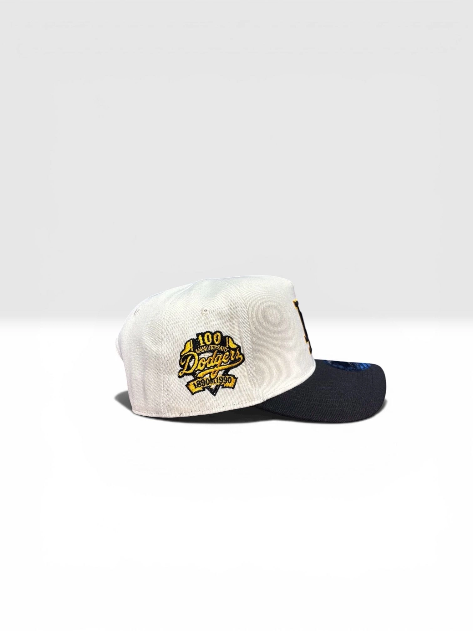 LA OFF WHITE (adjustable) 3