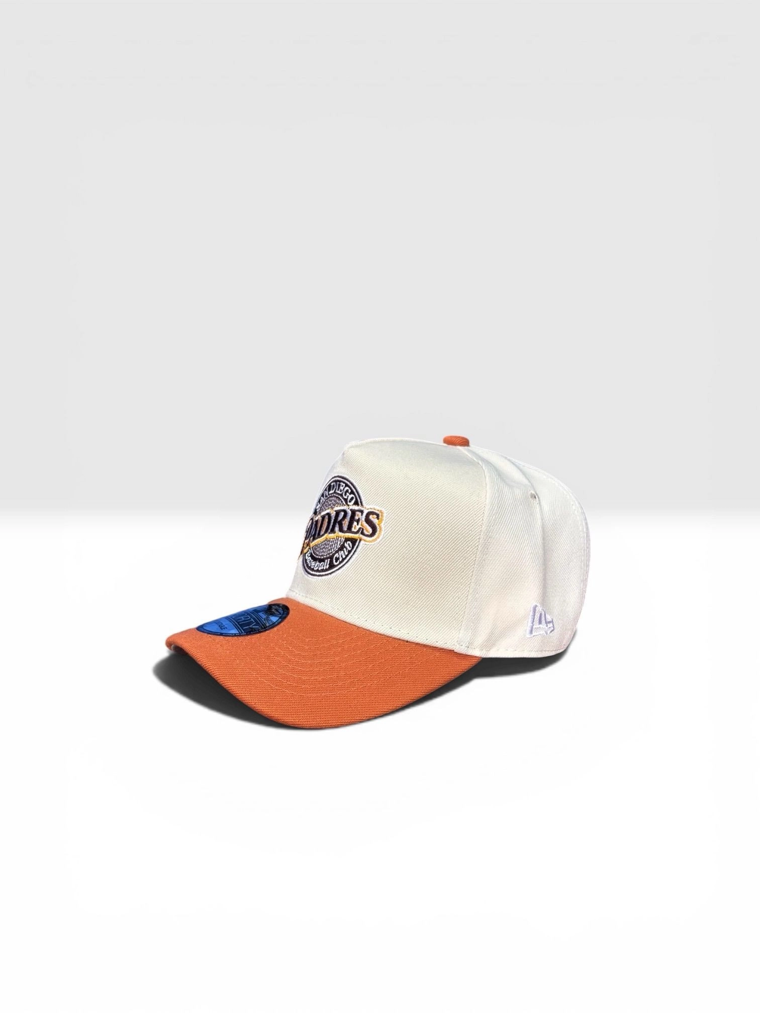PADRES OFF WHITE (adjustable) 2