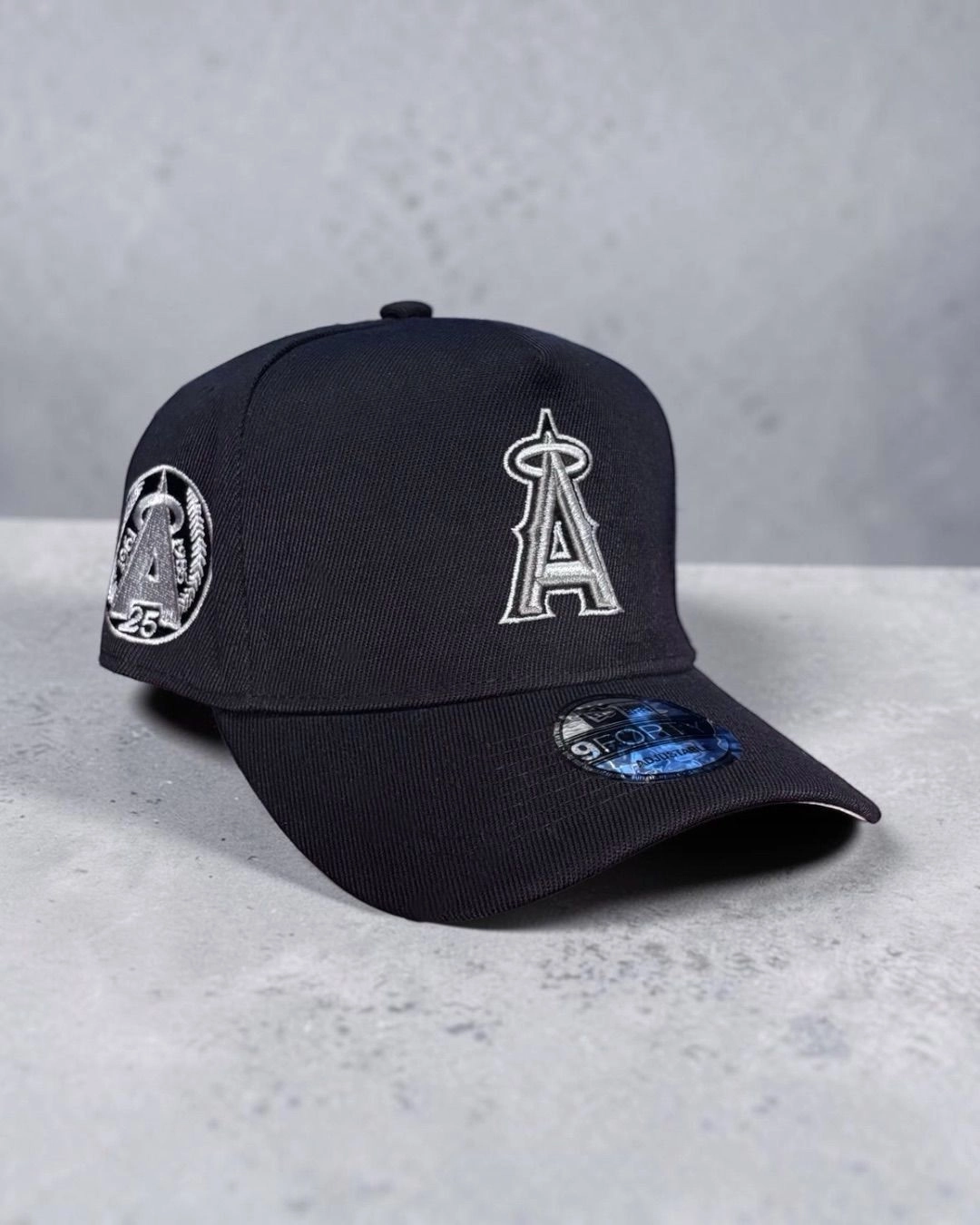 Angels black (adjustable) 1