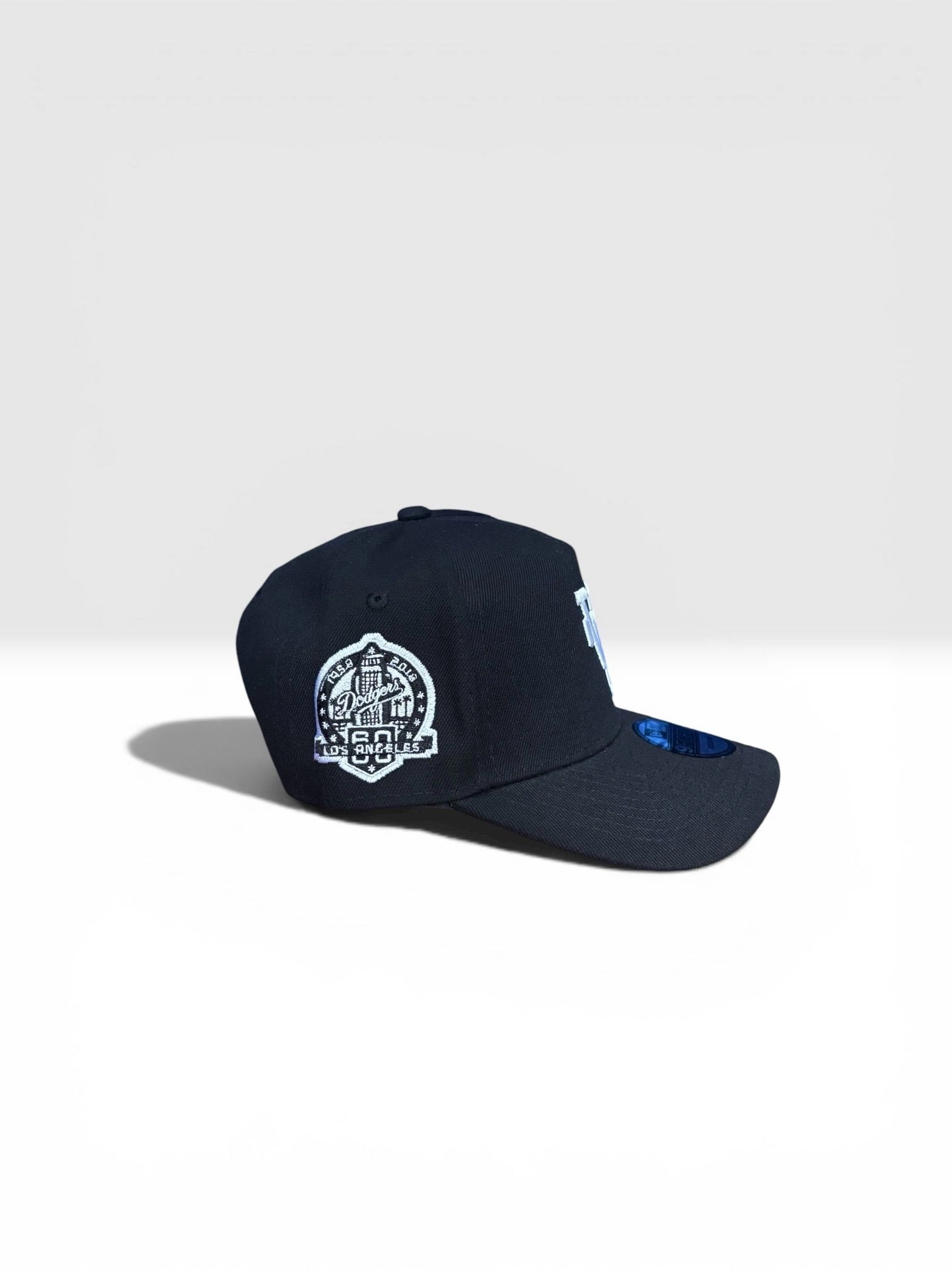 Upside down LA black (adjustable) 2