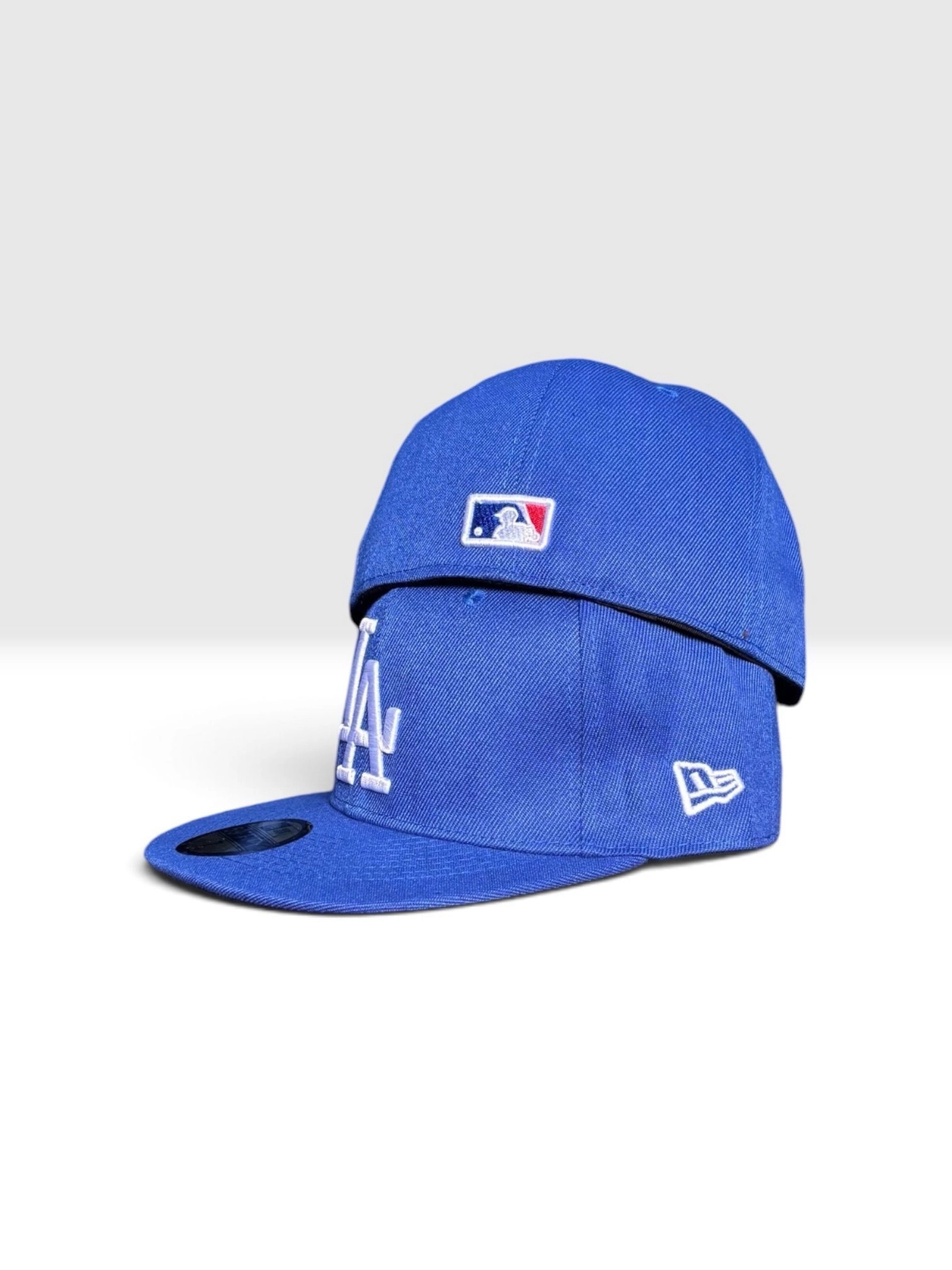 LA BLUE 3