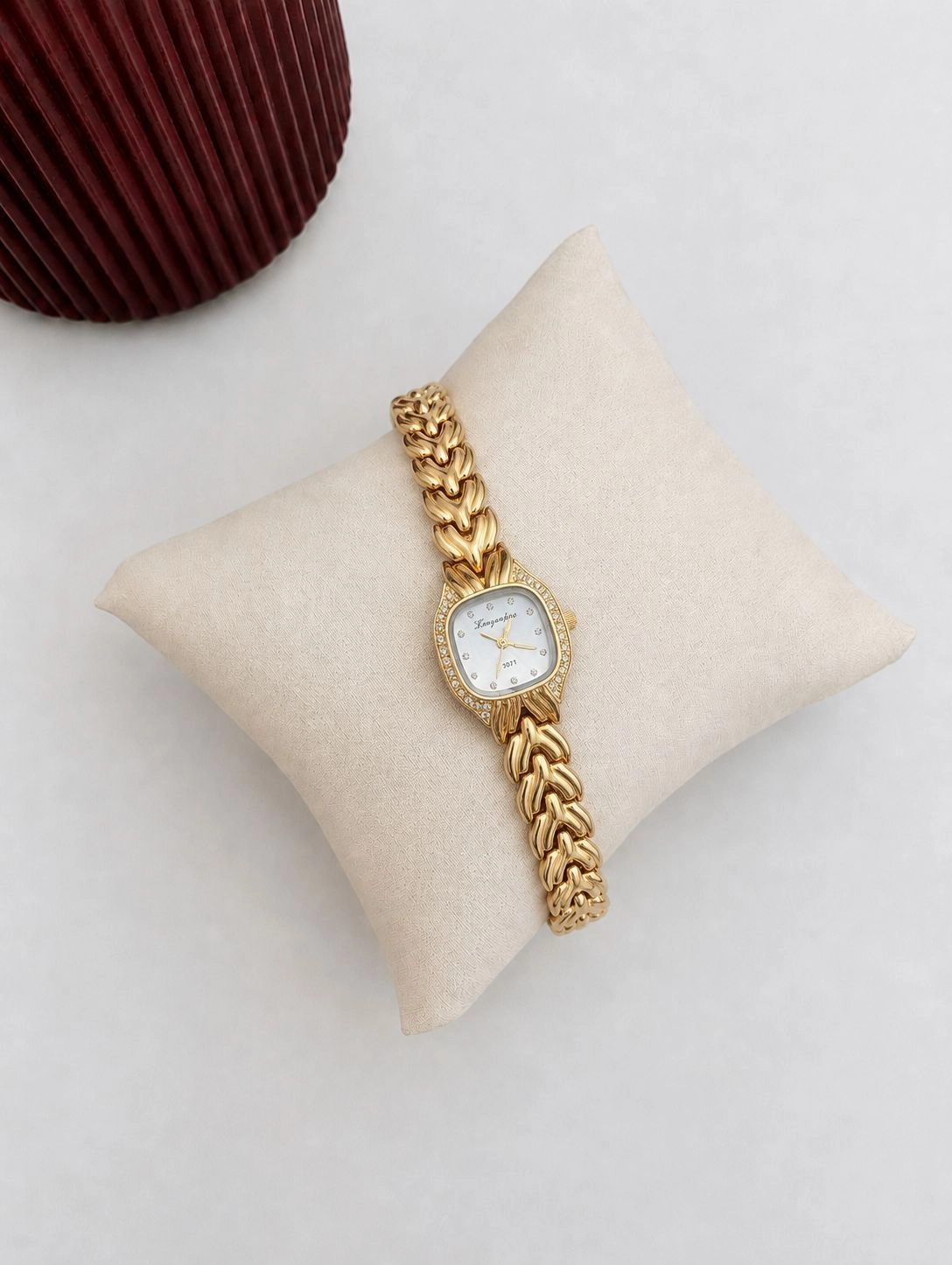 Watch 9