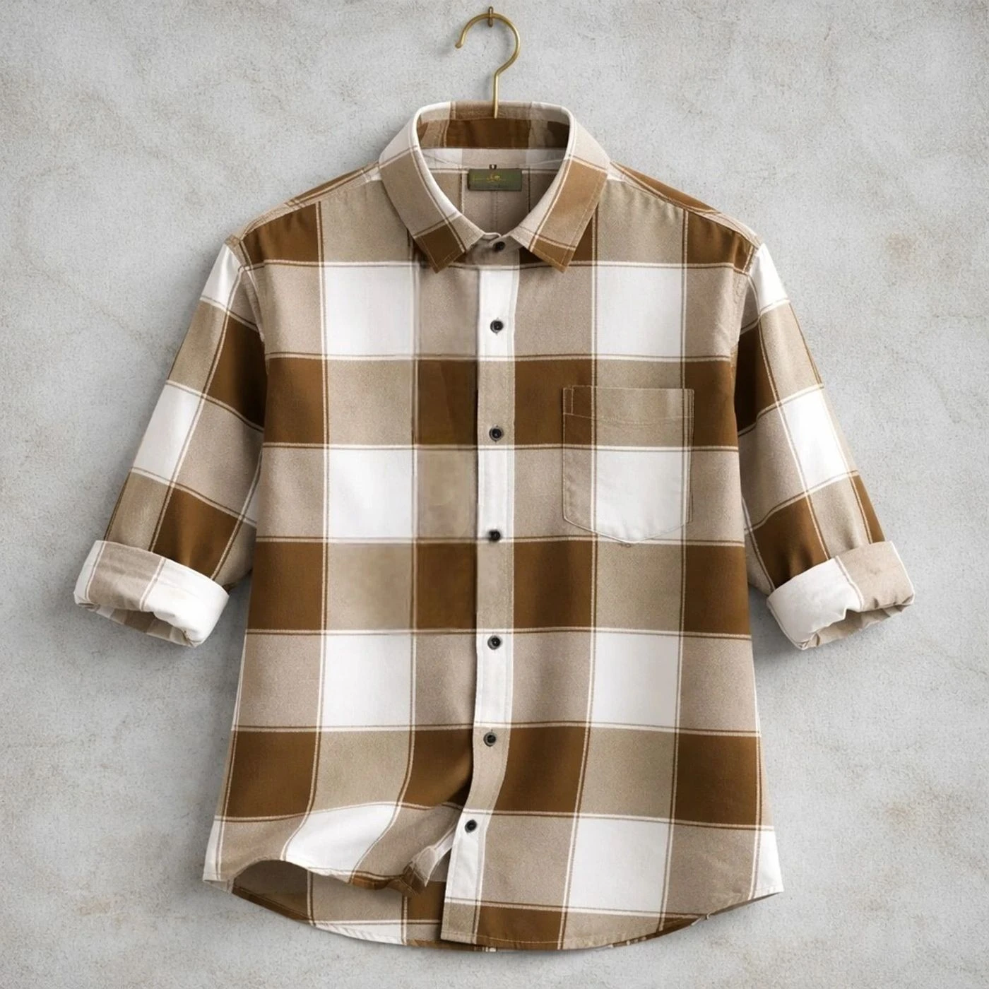 Men Regular Fit Checkered Spread Collar Casual Shirt