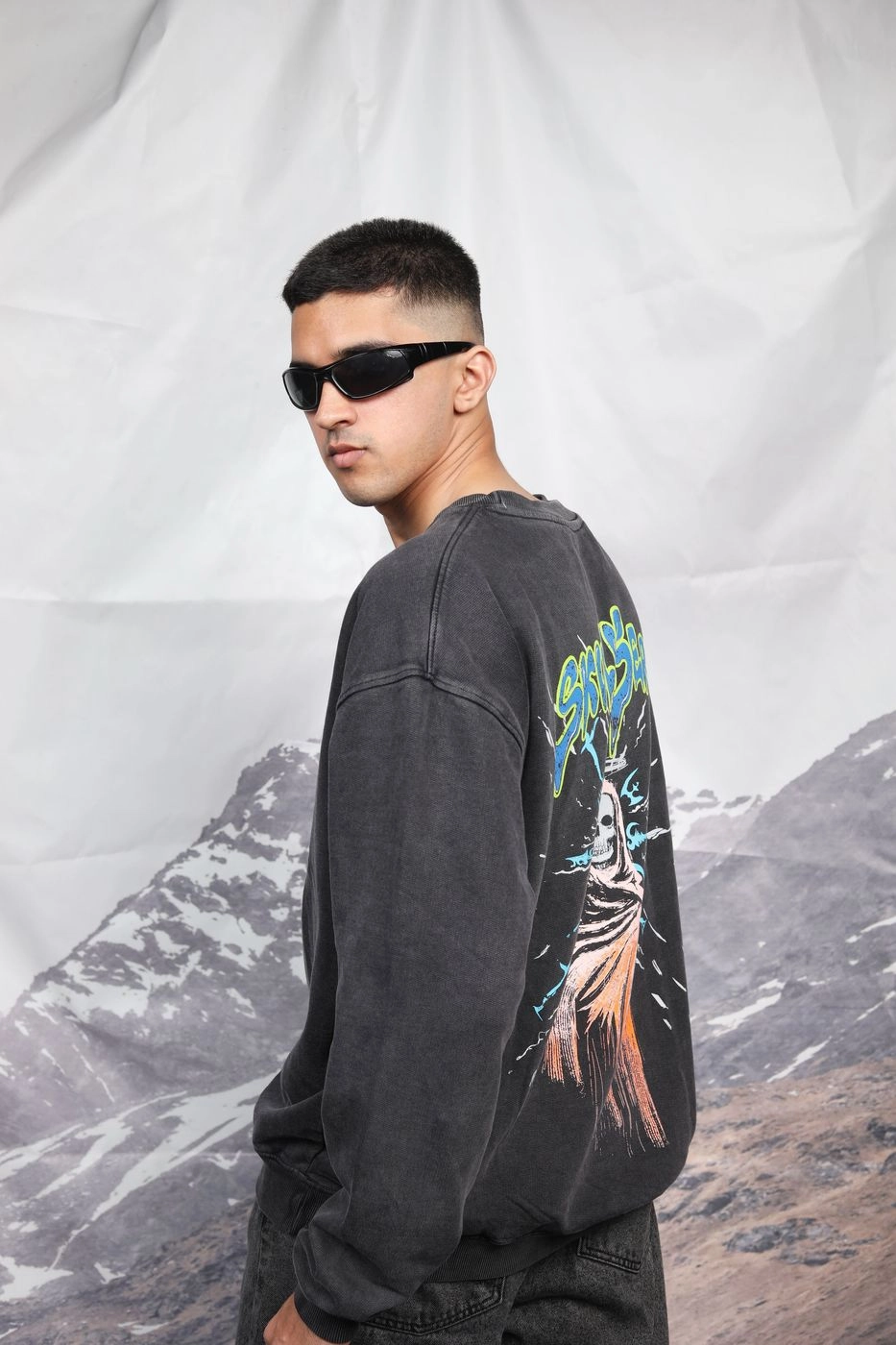 Skull series washed wide neck sweatshirt 2