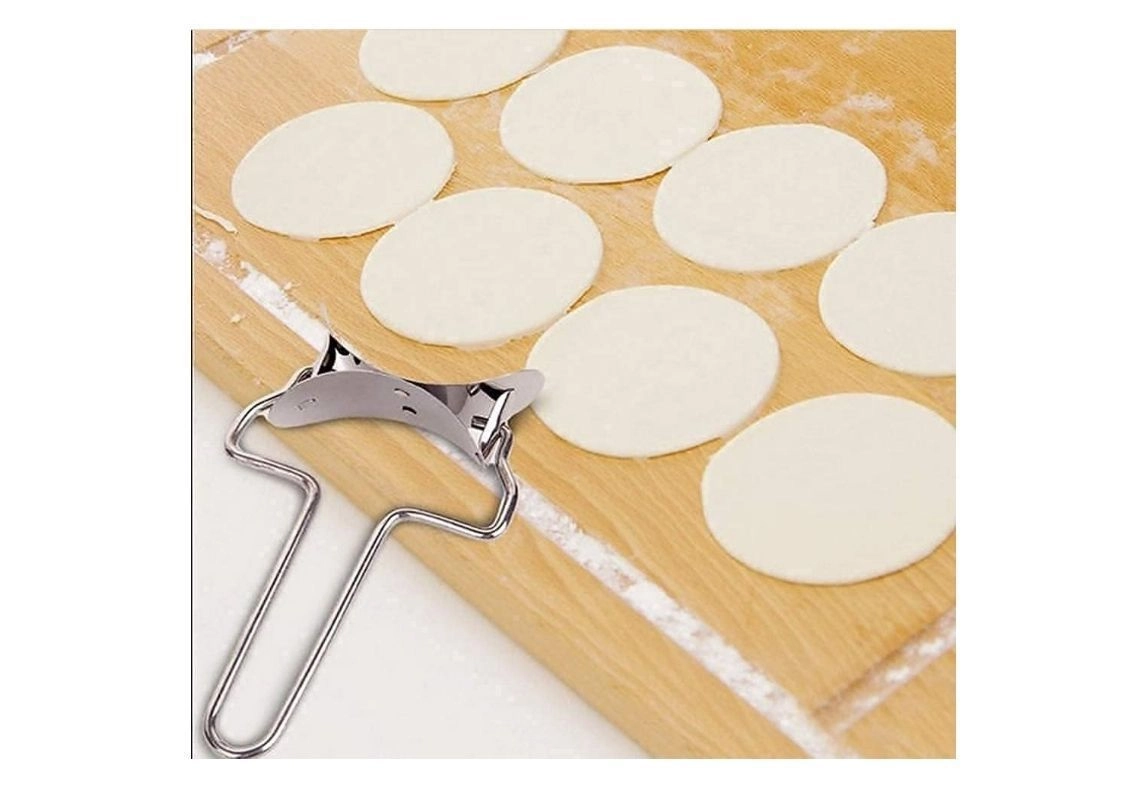 Stainless Steel Dumpling Wrapper Roller Cutter; Round Dough Circle Maker for Gujiya, Momos, and Puri; Rolling Pastry Skin Cut Tool for Home Kitchen. (Pack of 1) 2