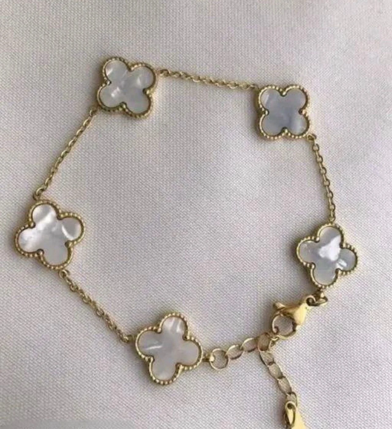 White clove Bracelet