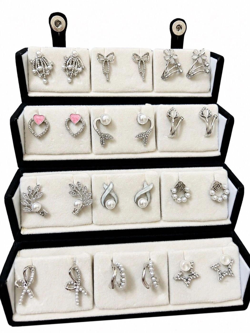 Earrings box