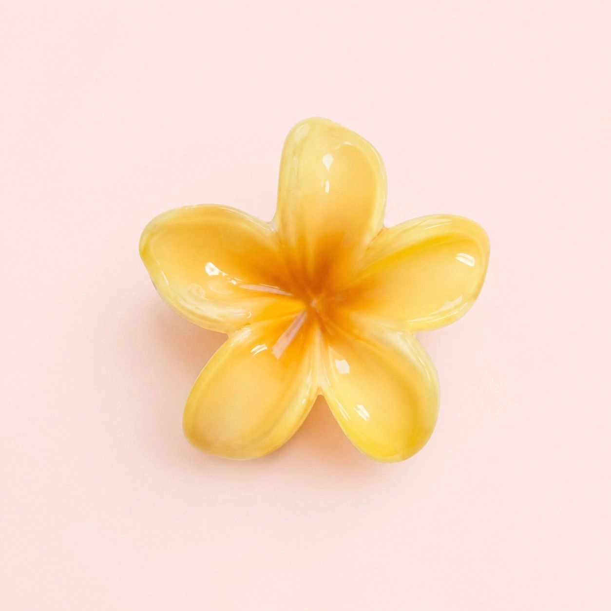 Daisy yellow medium claw clip