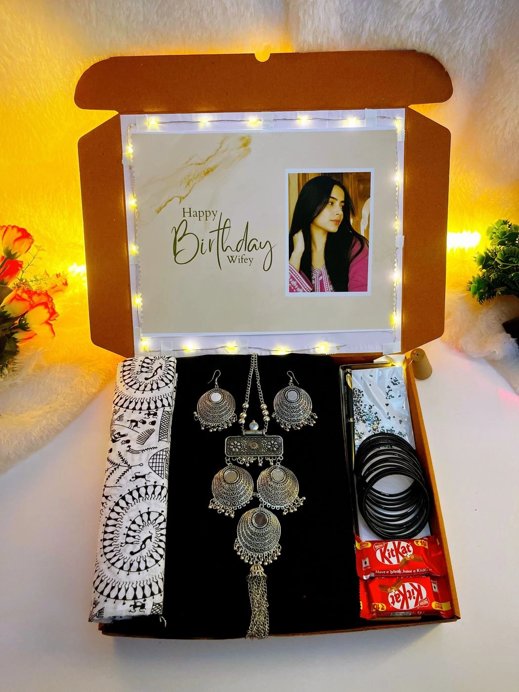 Saree combo with lightning box