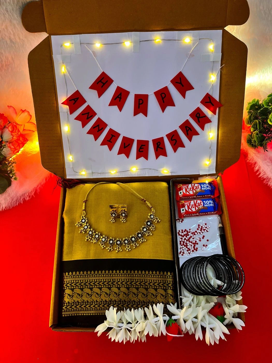 Saree combo with lightning box