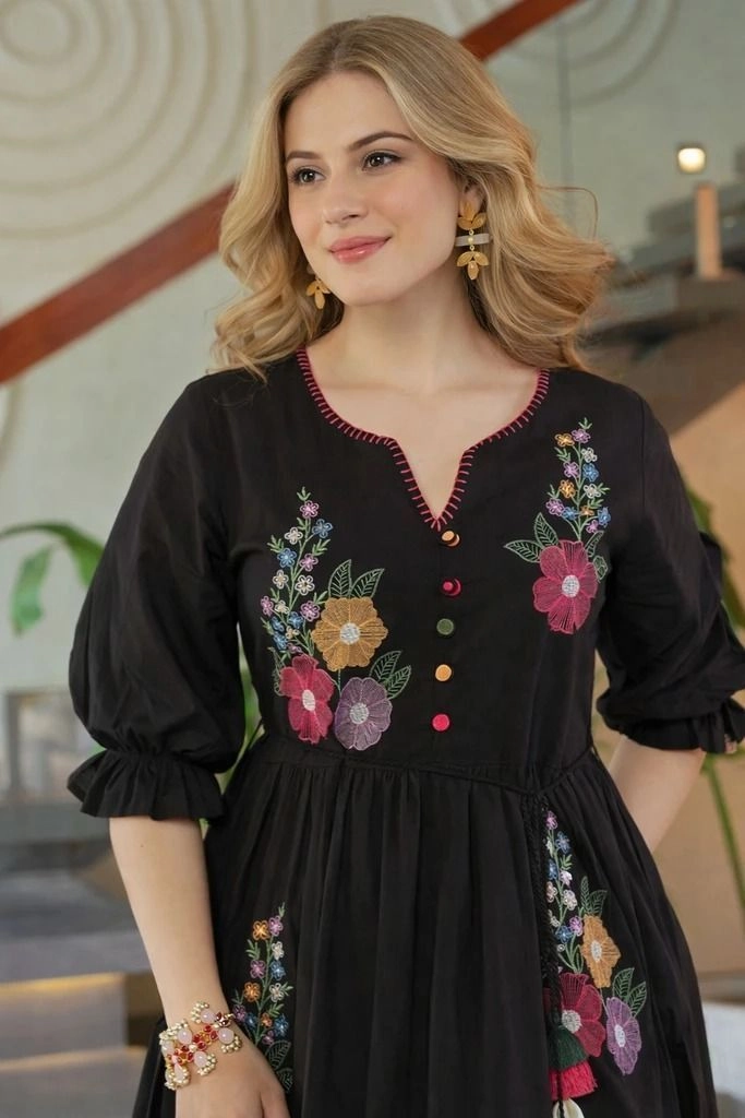 Women Tiered Black Mindi/Calf Length Dress