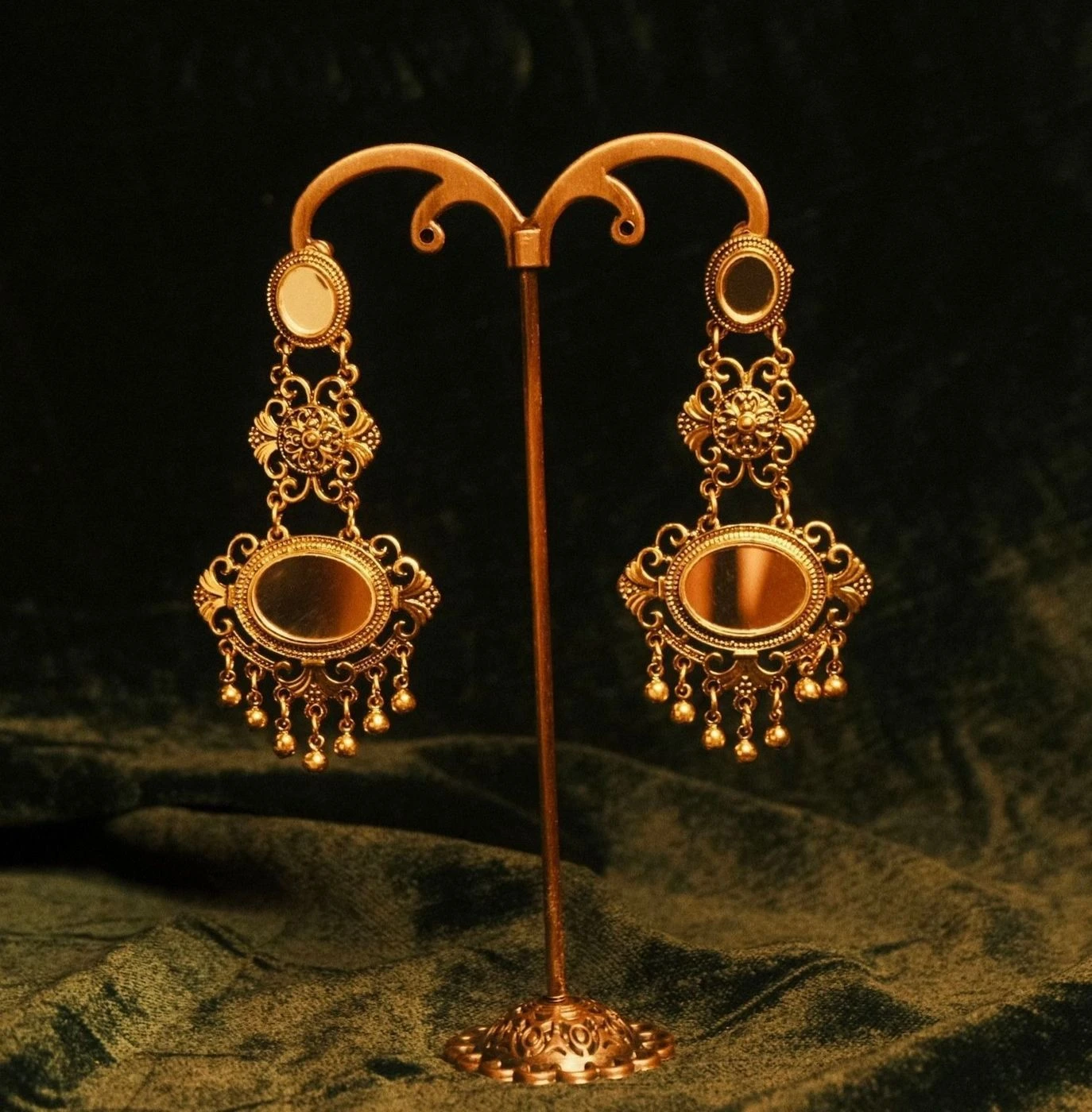 Floral Mirror Chandbali 1