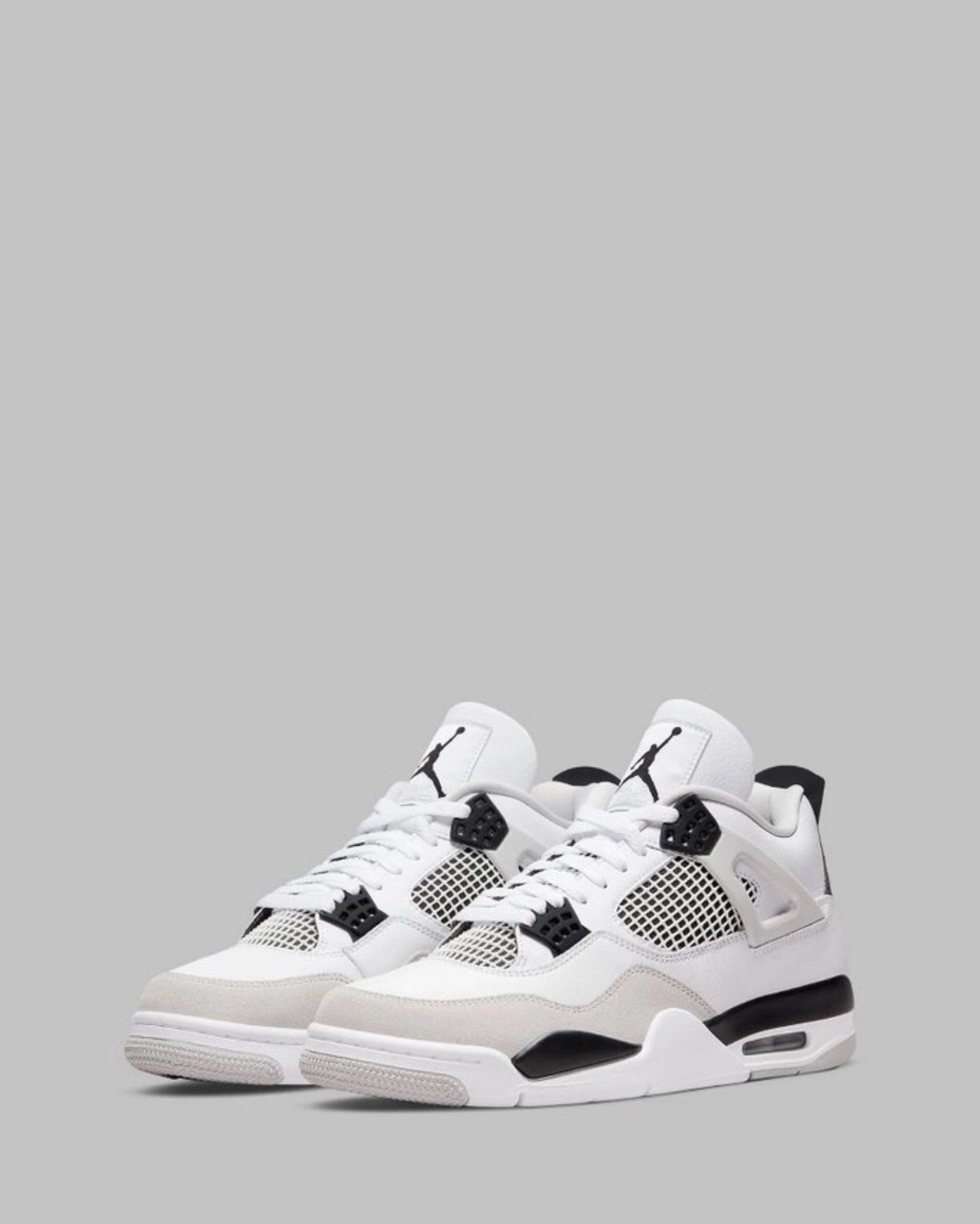 AIR JORDAN RETRO 4 (MILITARY BLACK) 2