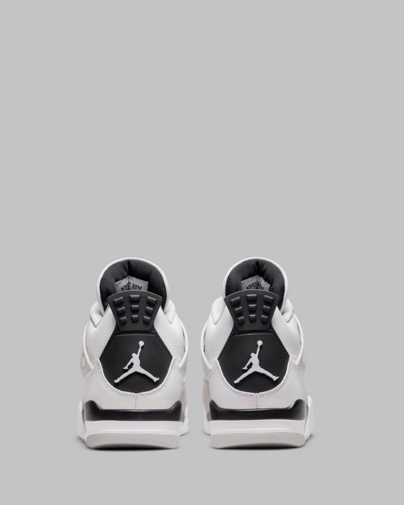 AIR JORDAN RETRO 4 (MILITARY BLACK) 6