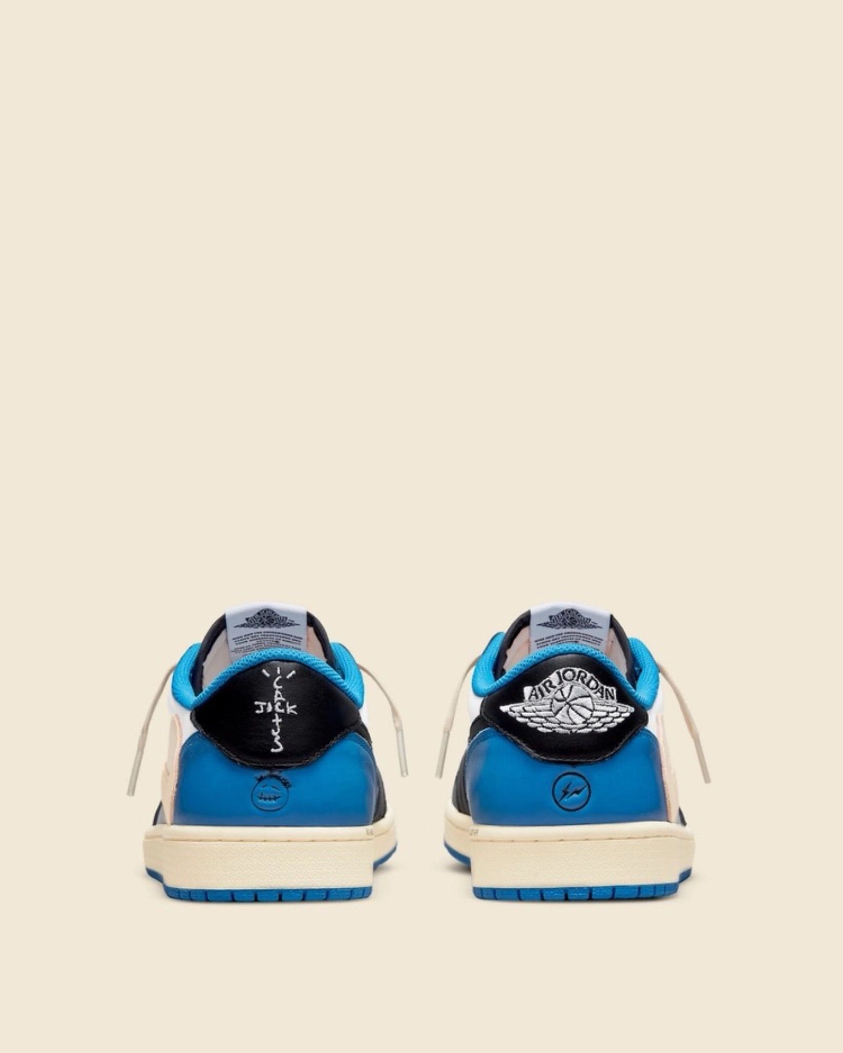AIR JORDAN RETRO 1 LOW TRAVIS (FRAGMENT) 5